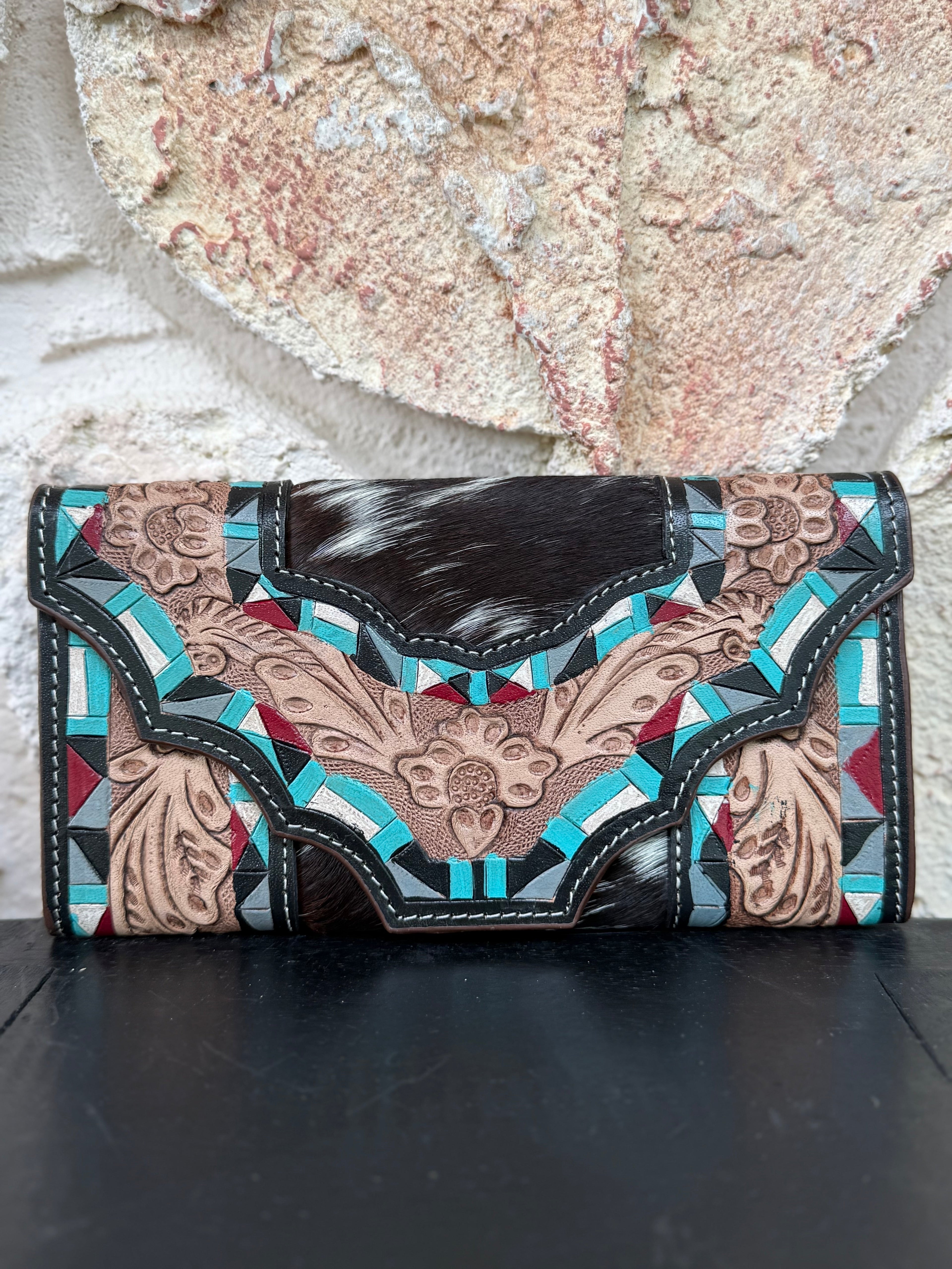 Coral Corral : Inlayed Tooled Leather Turquoise Design Cowhide Wallet