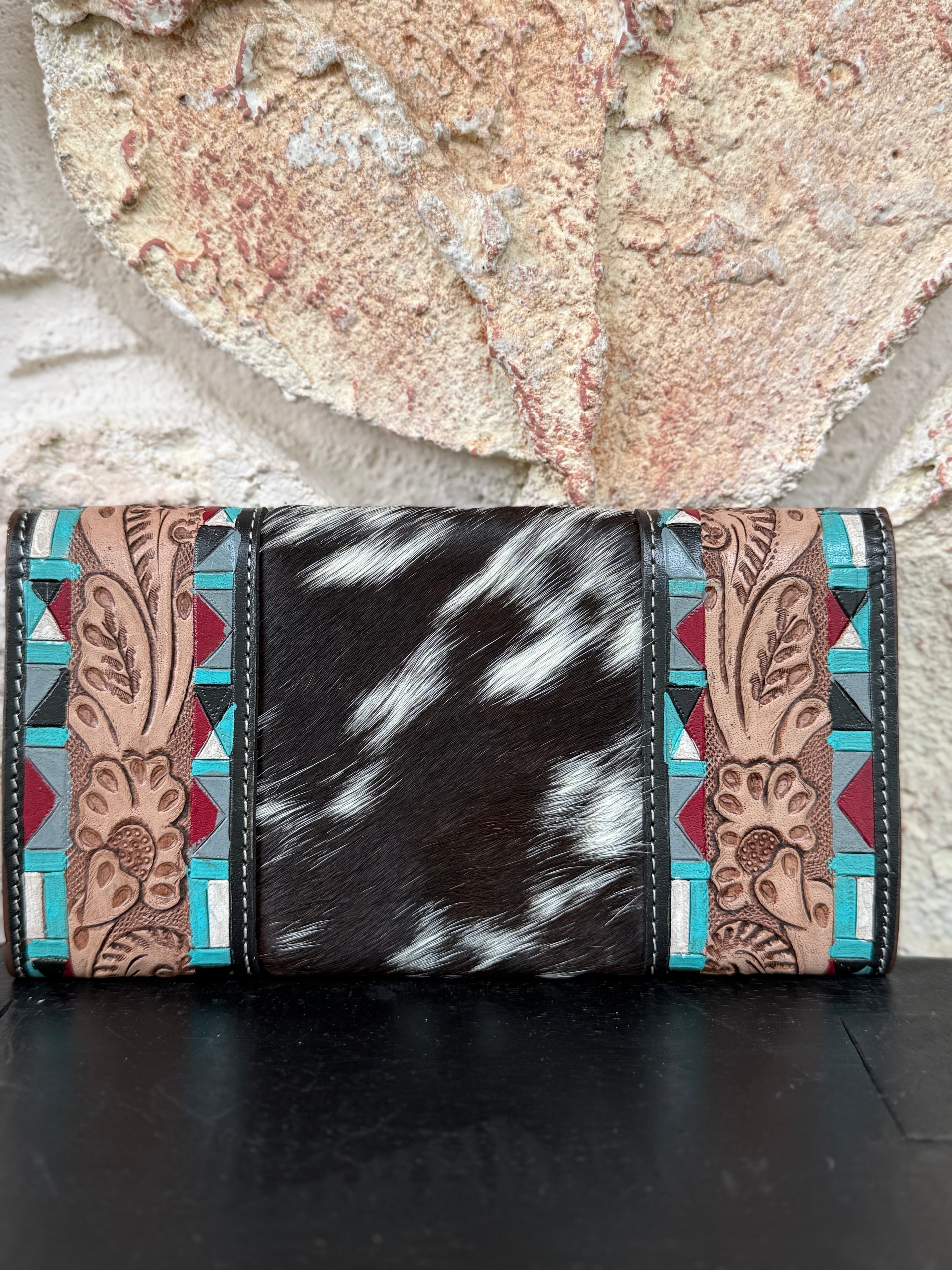 Coral Corral : Inlayed Tooled Leather Turquoise Design Cowhide Wallet