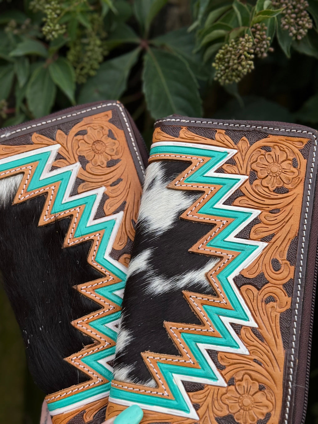 Retro Range Wallet | Tooled Leather and Cowhide Zipper Wallet