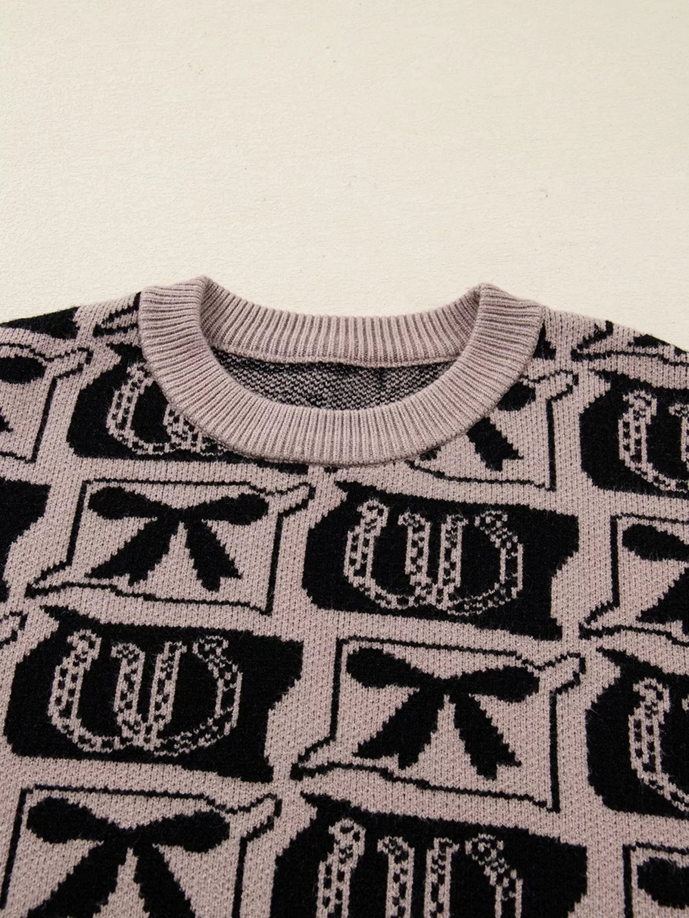 Bows & Horseshoes Pattern Sweater