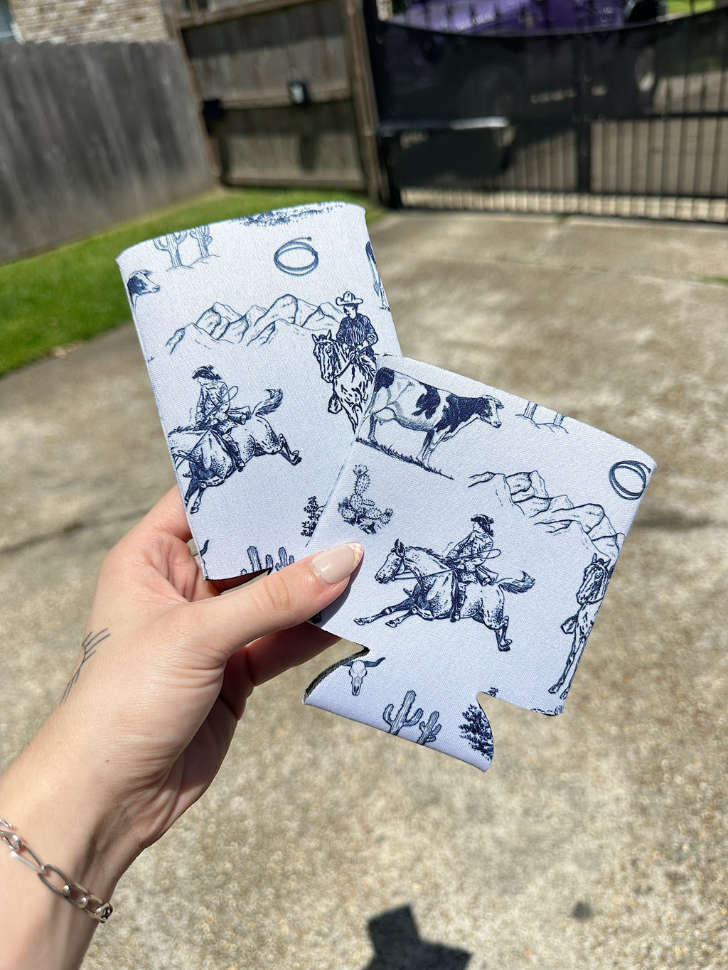 Western Scene Koozie (2 sizes)