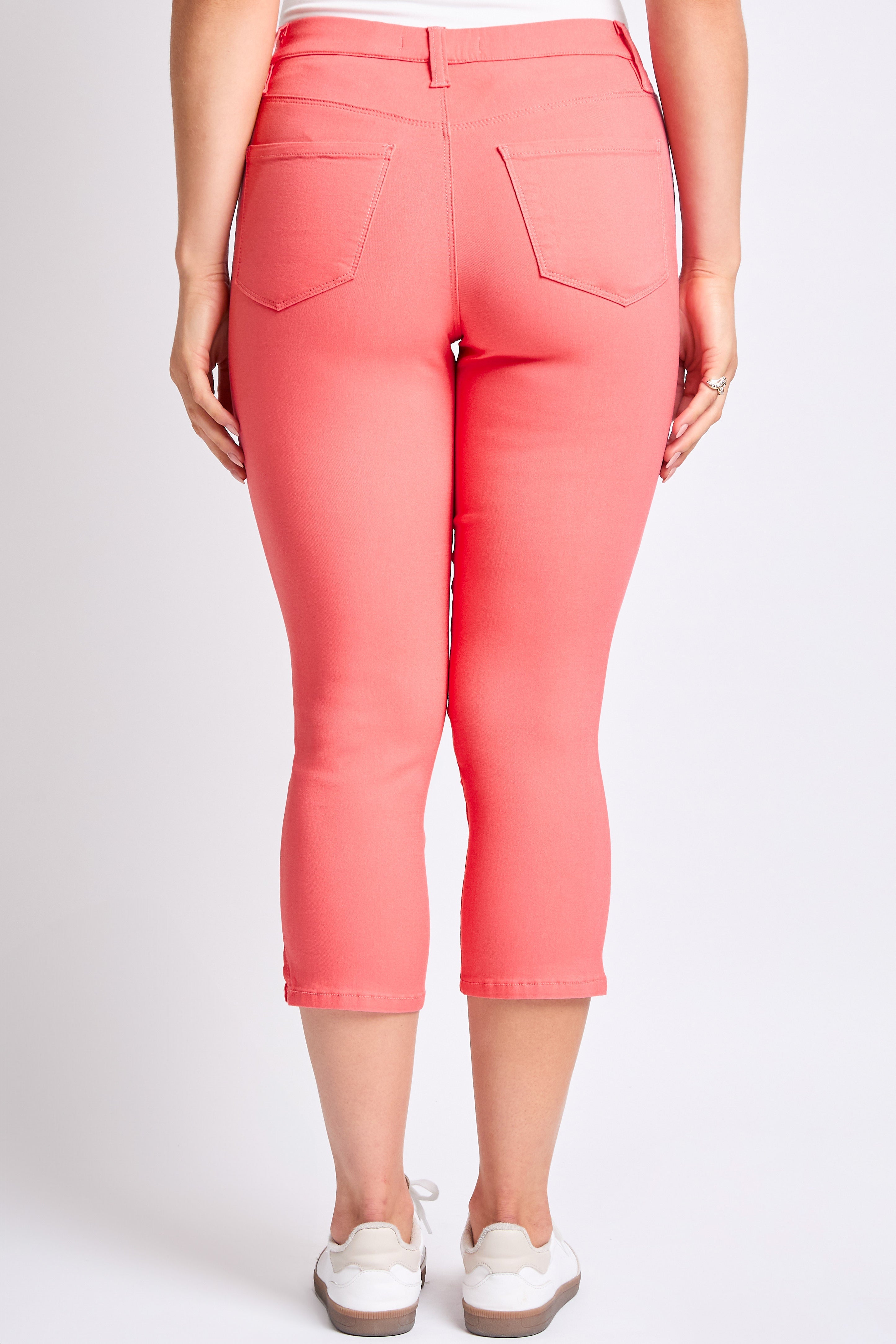 Women's Hyperstretch Pull On Capri