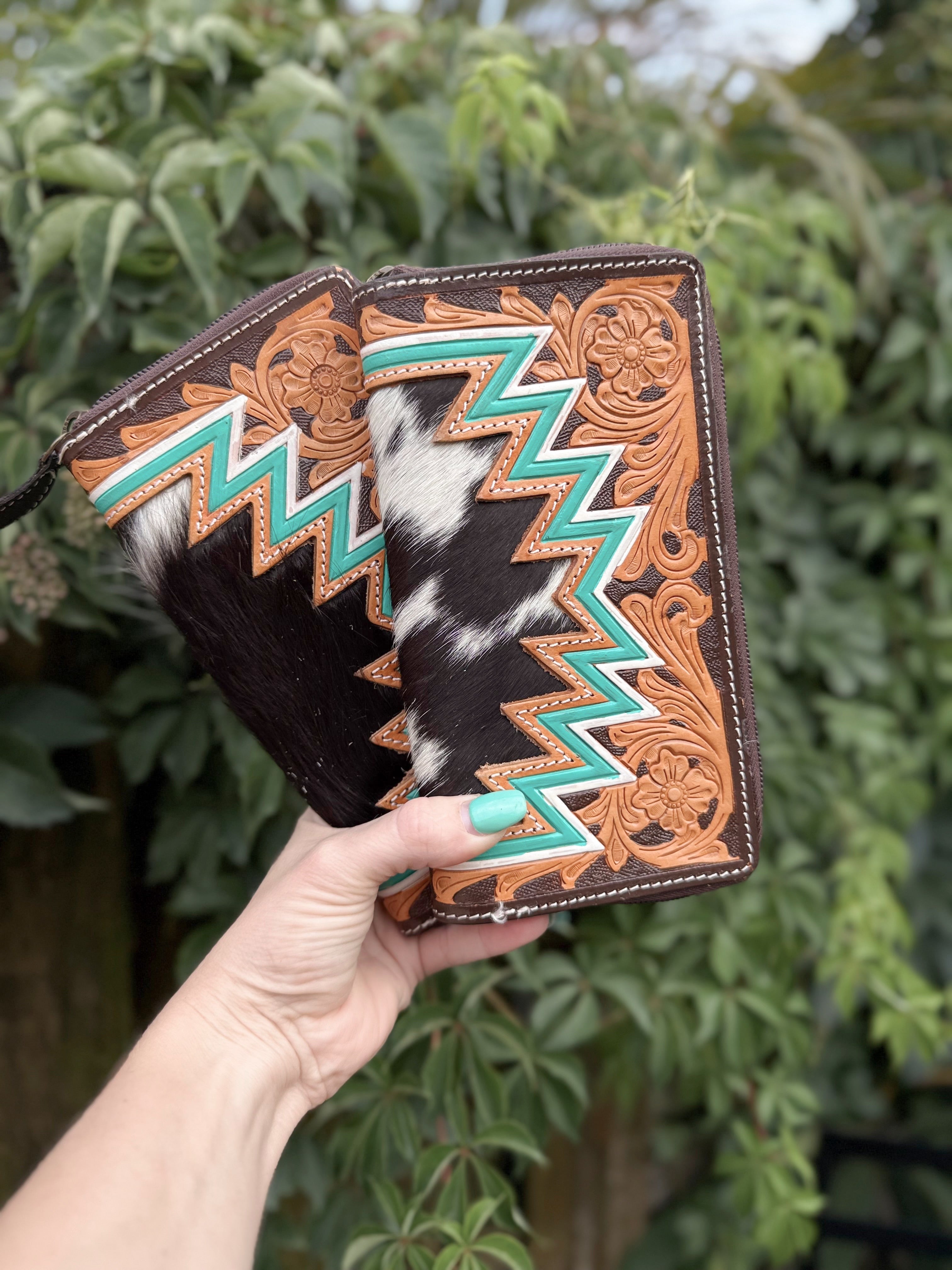 Retro Range Wallet | Tooled Leather and Cowhide Zipper Wallet