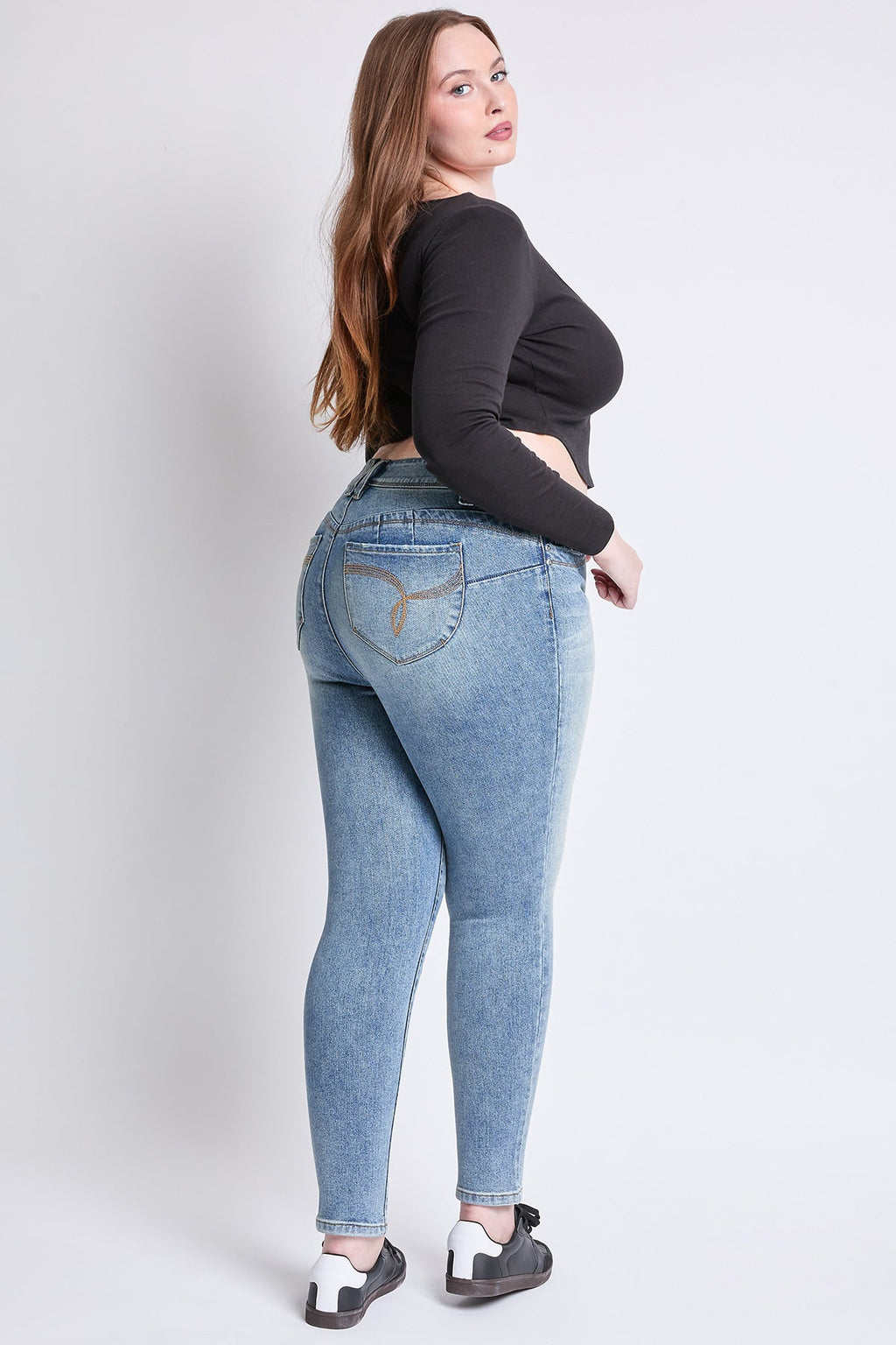 Women's Plus WannaBettaButt Mid Rise Embroidered Skinny Jean