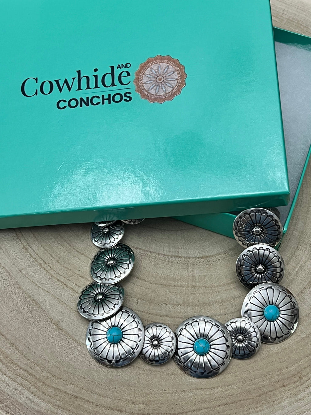 Overlapping Concho with Faux Turquoise Necklace - 18 inch