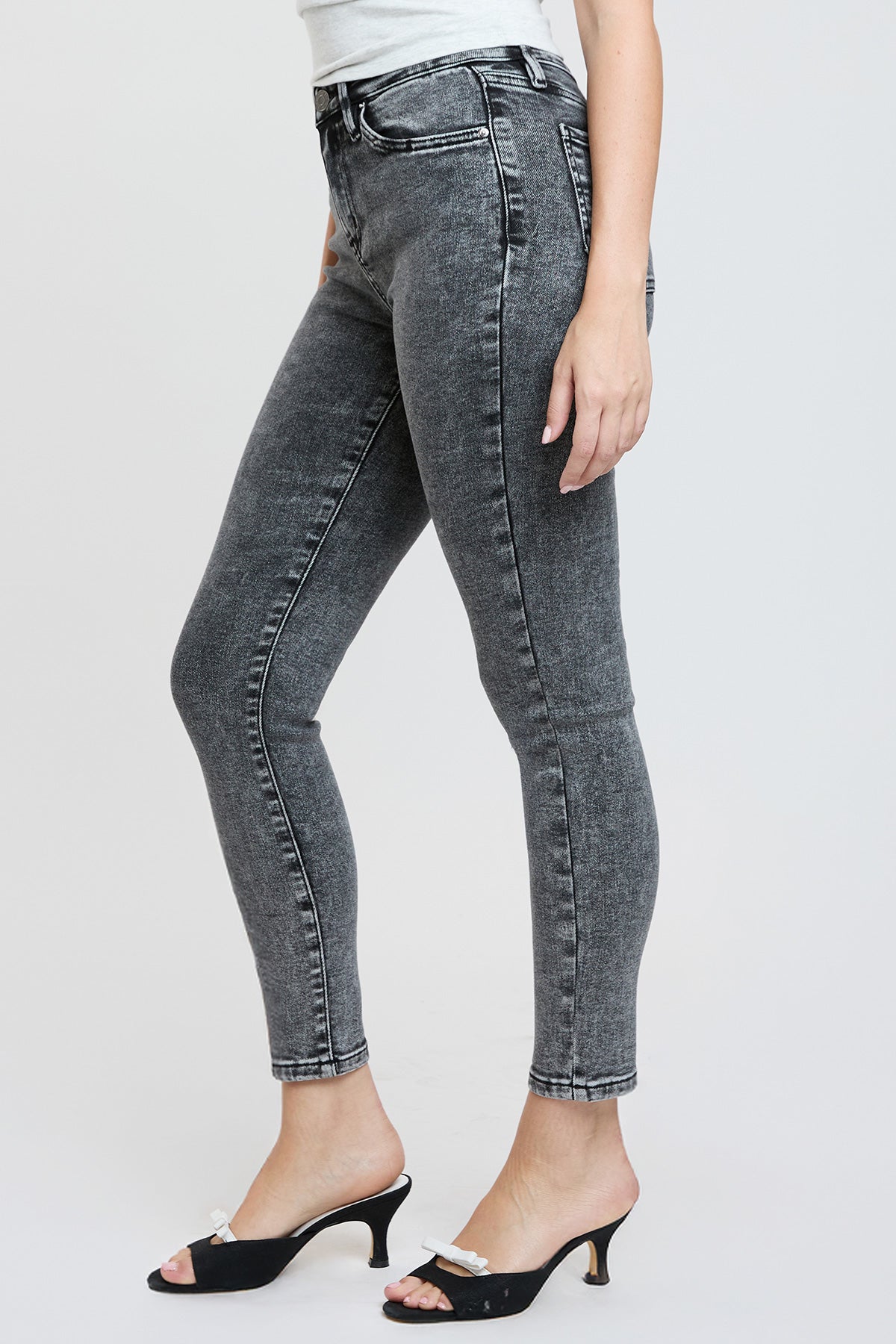 Women's Luxe Riley Skinny Jeans