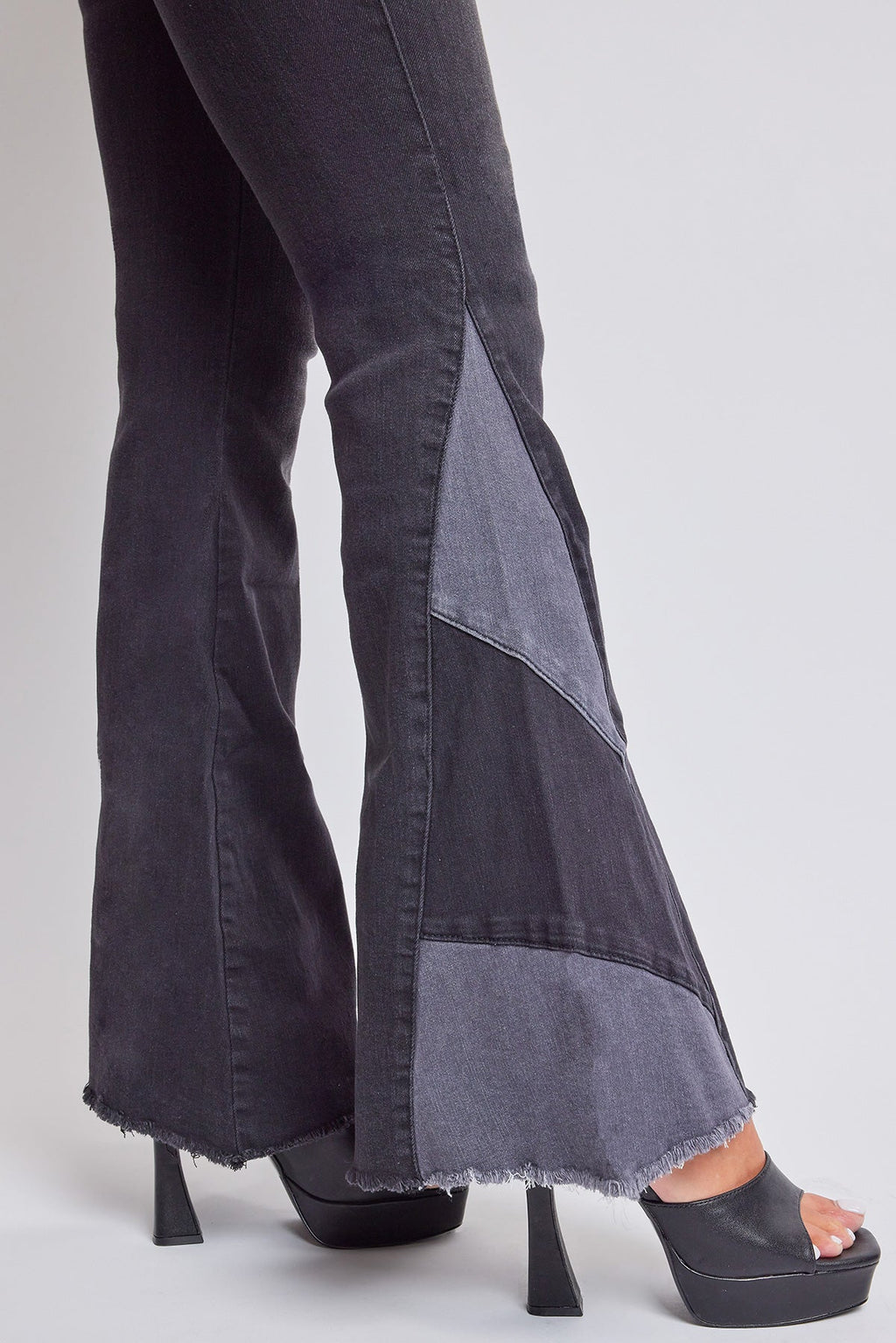 Women's Sustainable Block Panel Flare Jeans