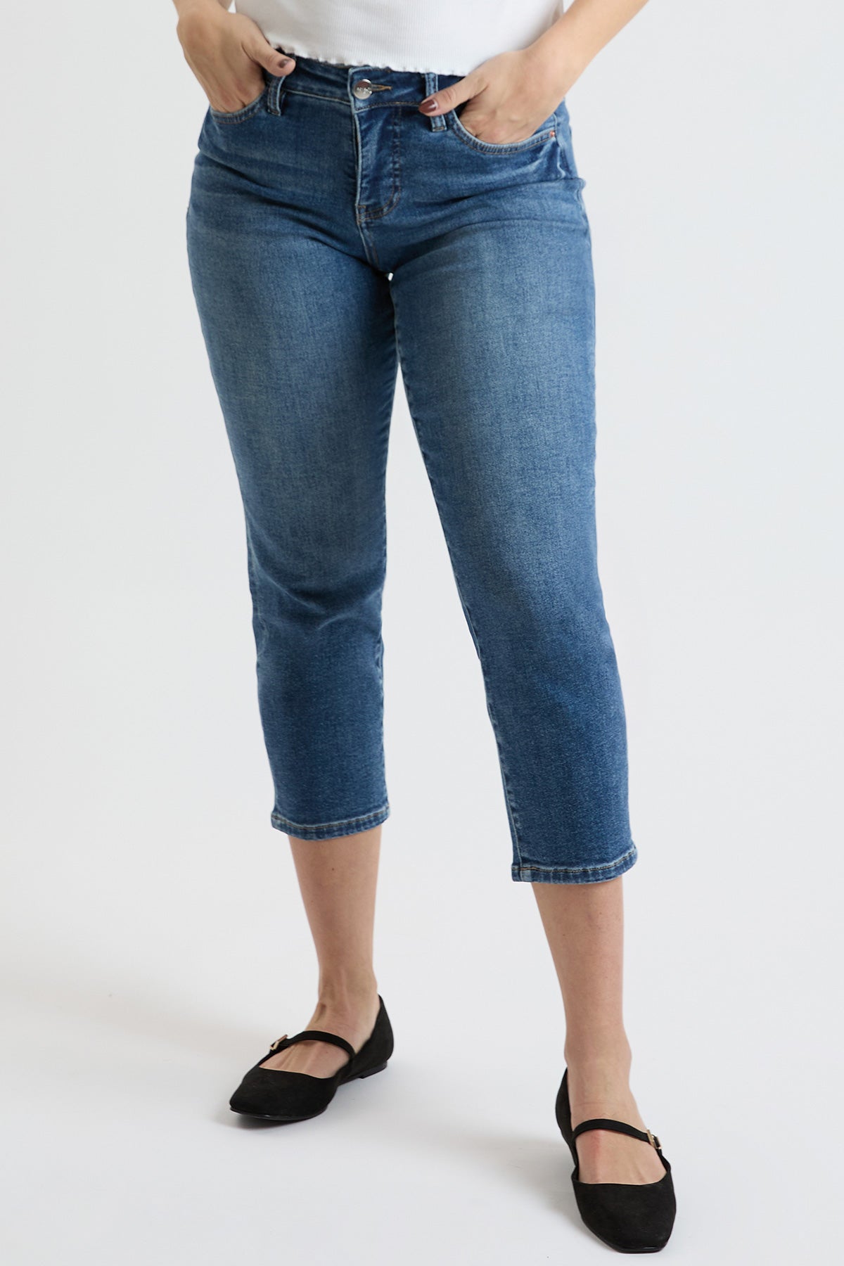 Women's Premium Stretch Cropped Slim Straight