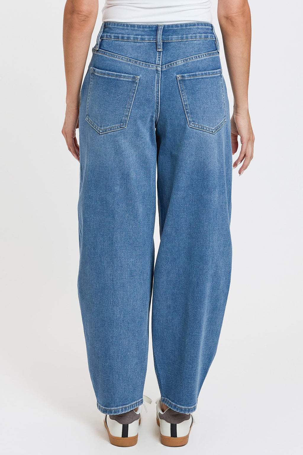 Women's High Rise Seamed Barrel Jeans