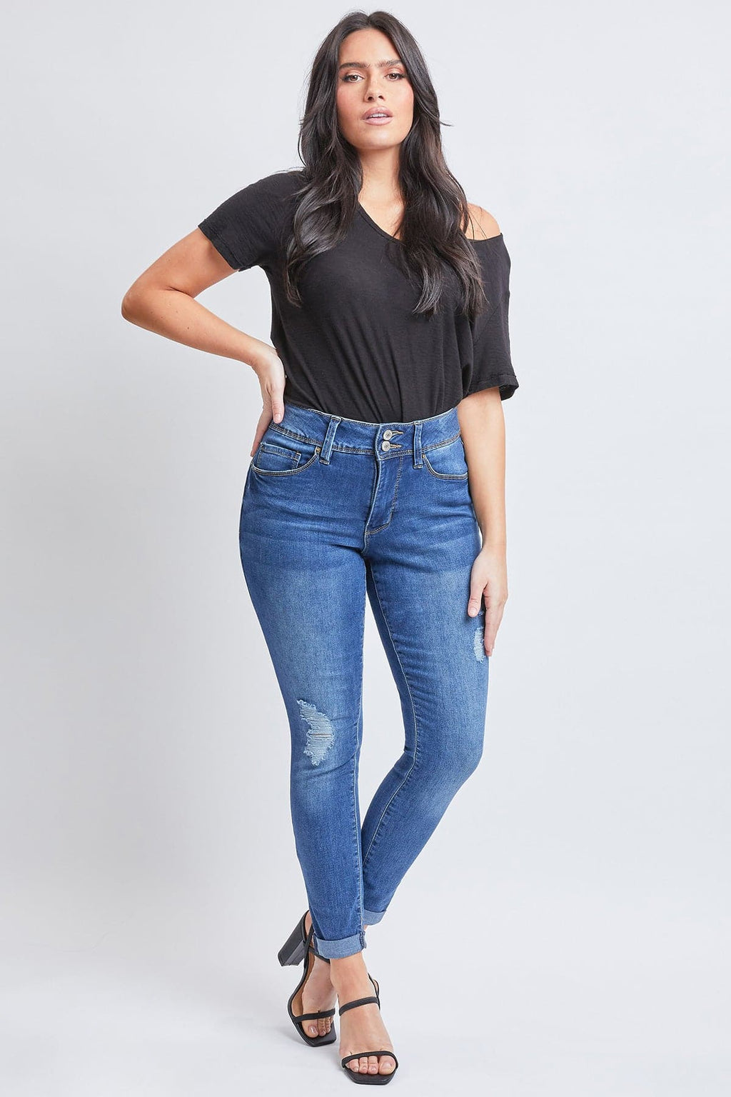 Women's Essential 2-Button Roll Cuff Ankle Jeans