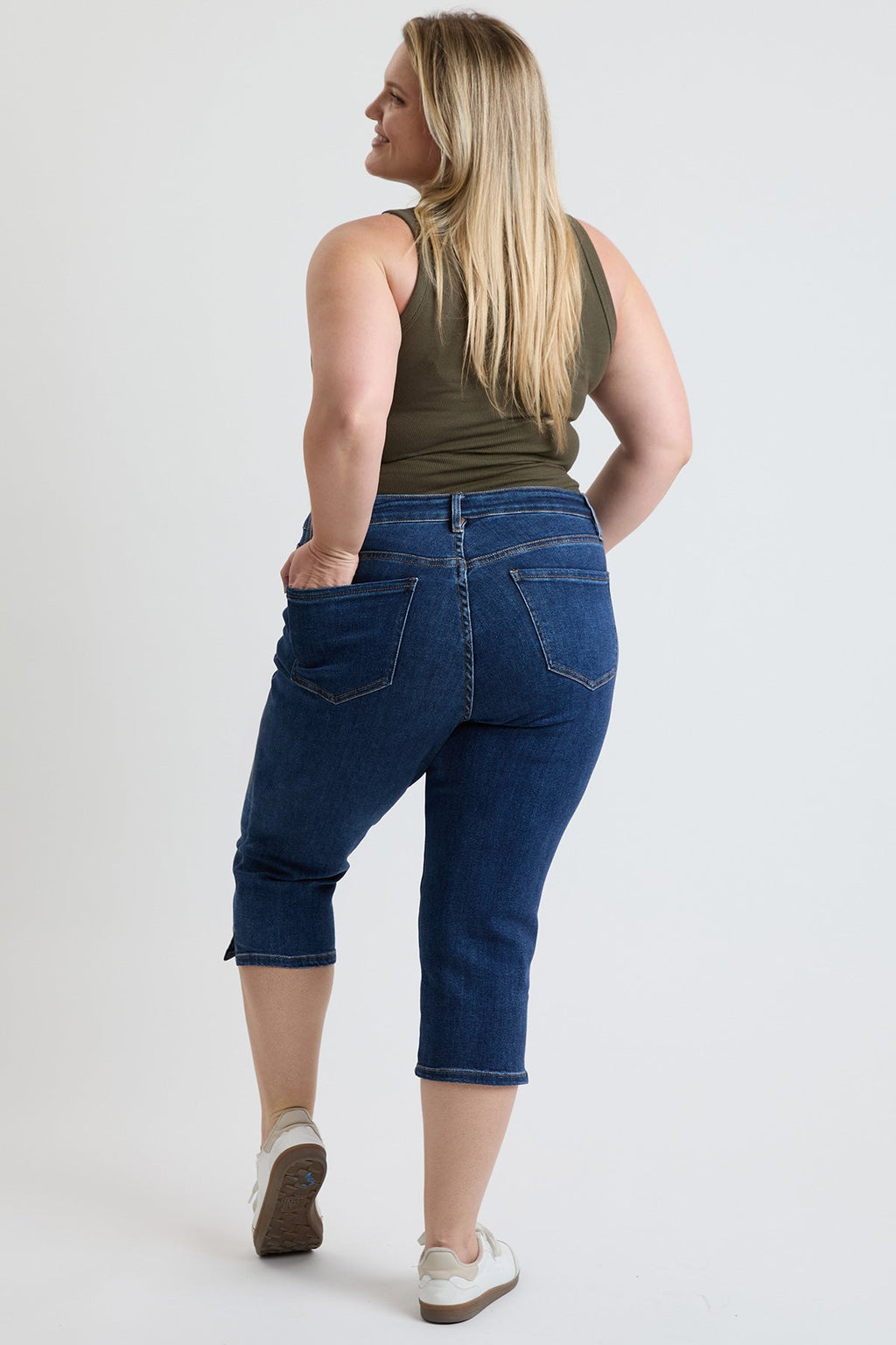 Women's Plus Premium Stretch Essential Capri