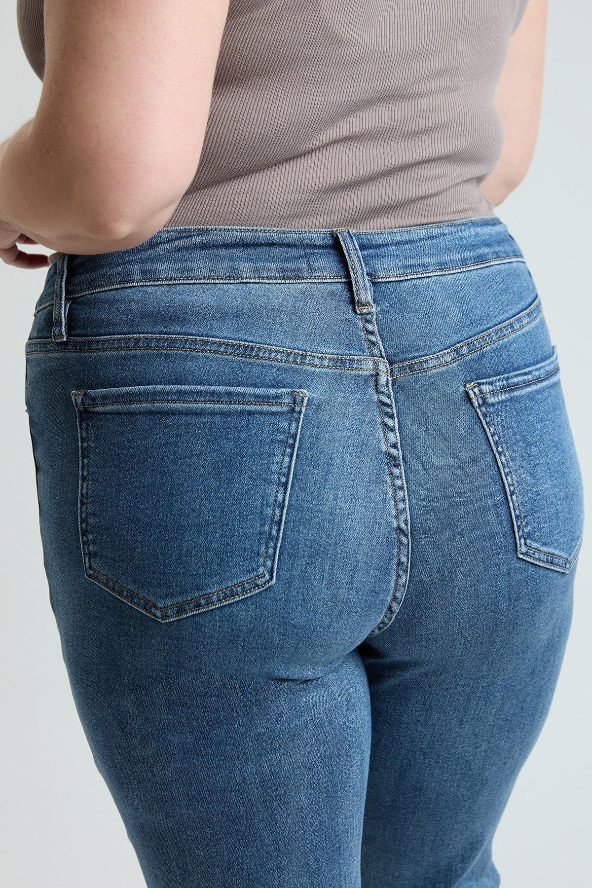 Women's Plus Premium Stretch Cuff Essential Capri
