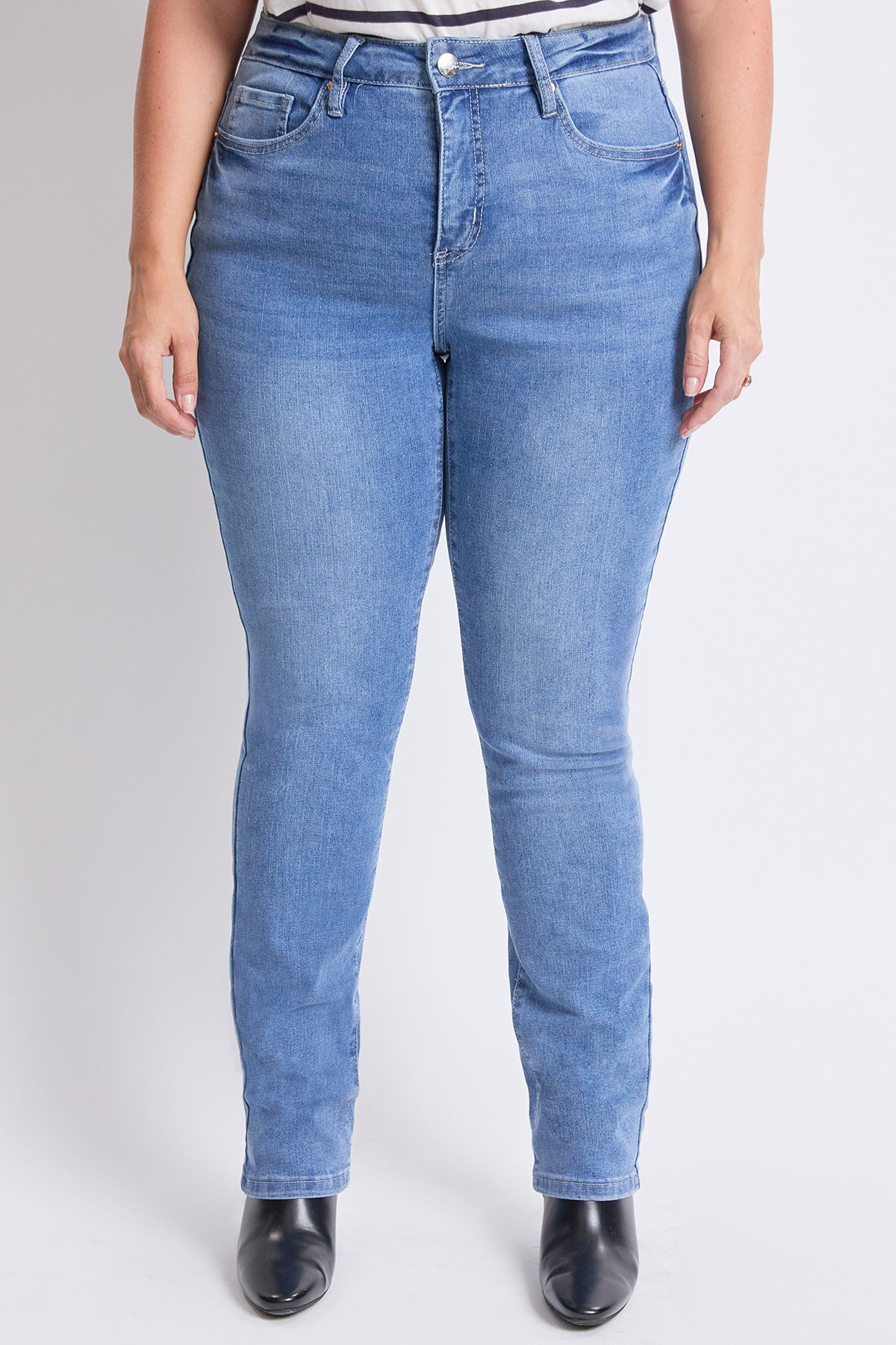 Women's Plus High Rise Basic 5 Pocket Straight  Jeans