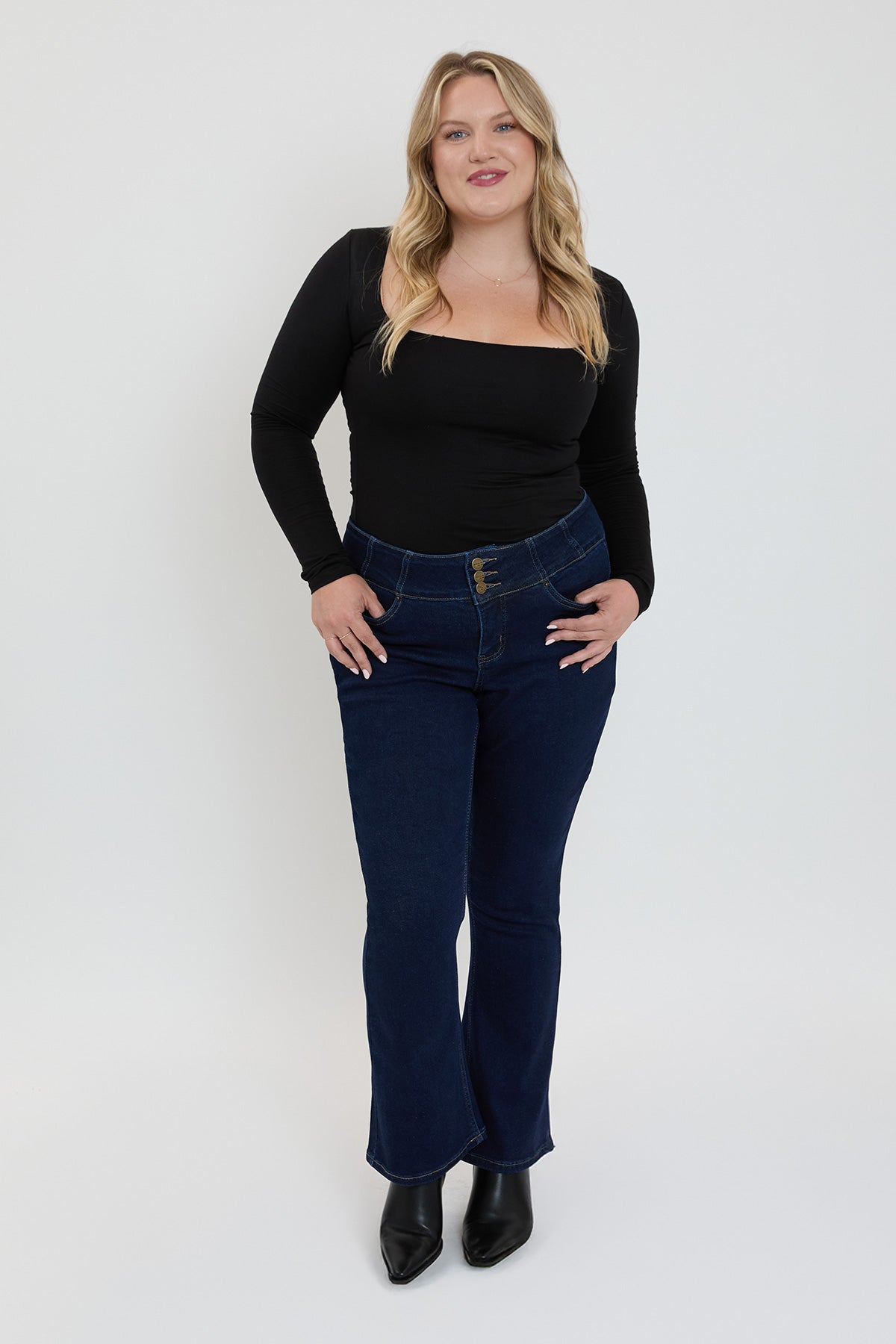 Women's Plus 3-Button Bootcut Jeans
