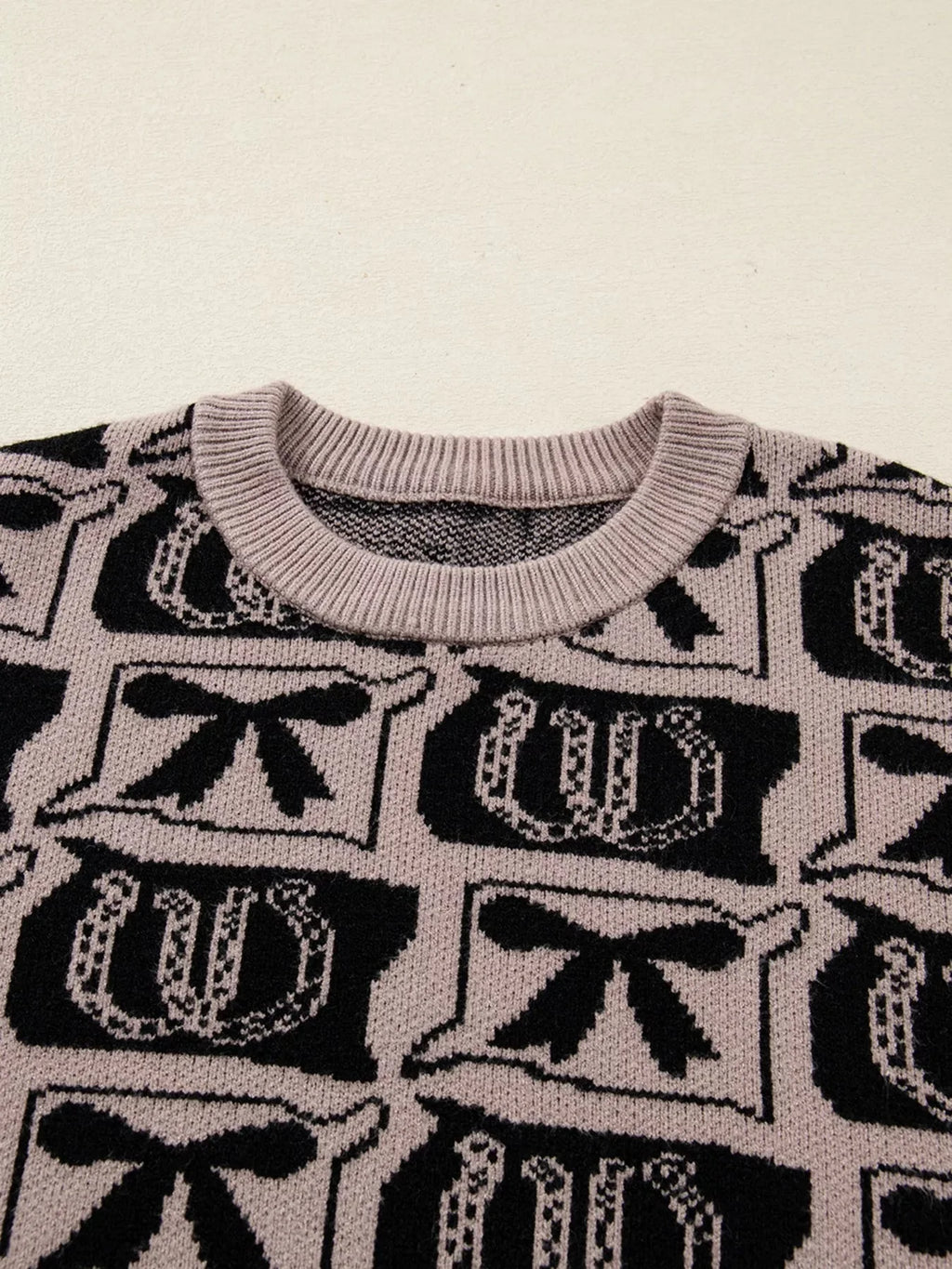 Bows & Horseshoes Pattern Sweater