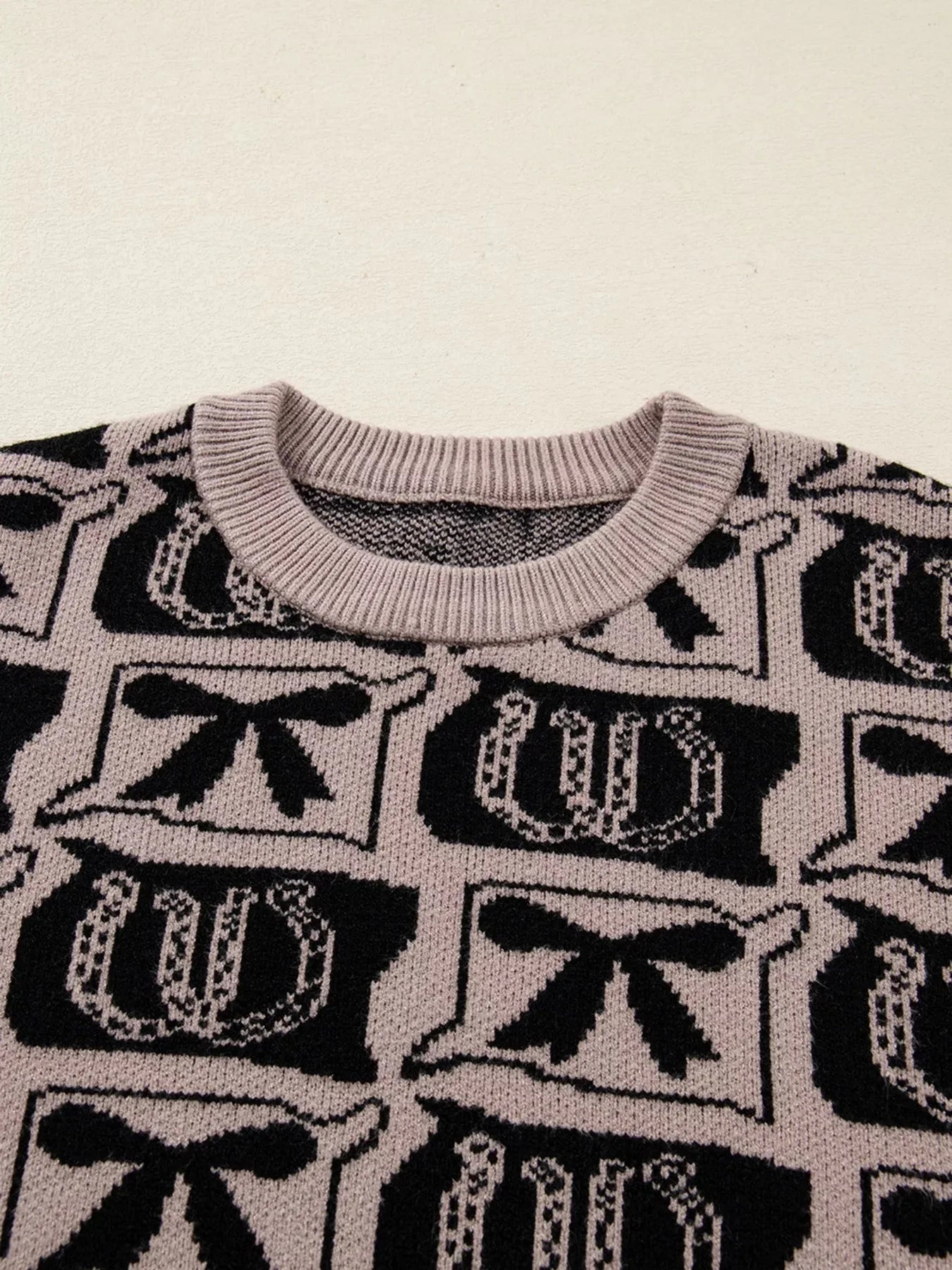 Bows & Horseshoes Pattern Sweater