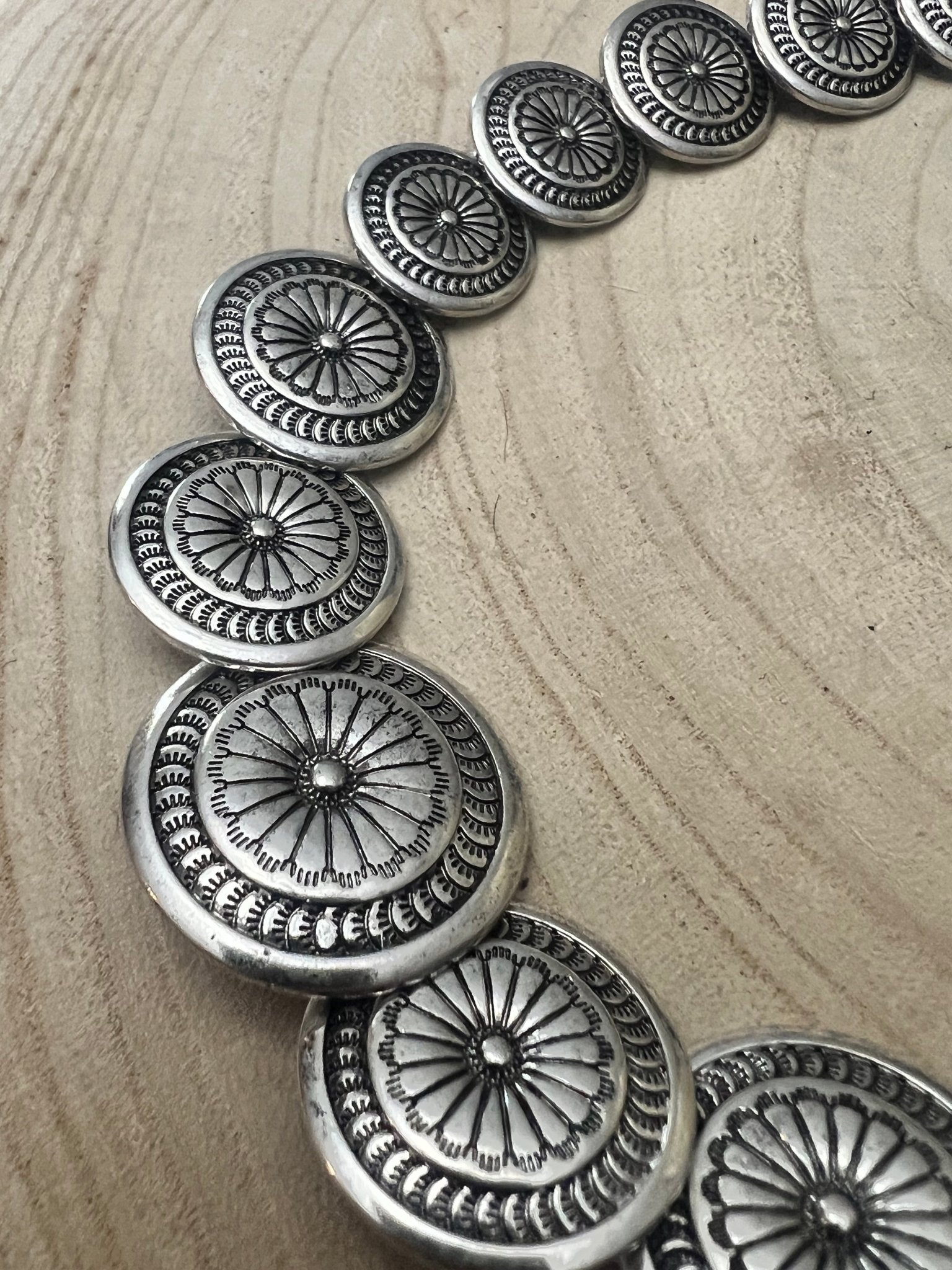 Overlapping Concho Necklace - 18 inch